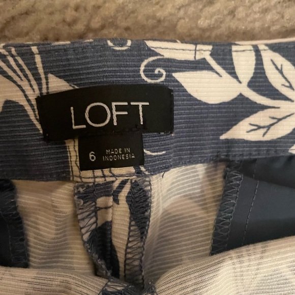 Loft Peacock Ruffle Riviera Shorts Size 6 - Picture 5 of 6